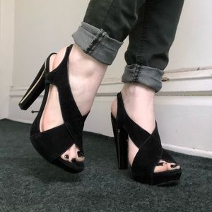 Diane Von Furstenberg Black and Gold Sandal Heels